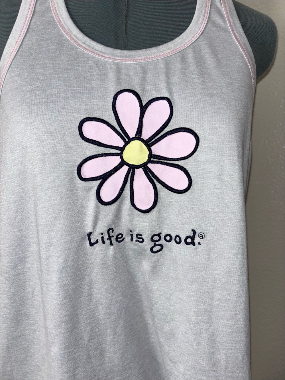 Life Is Good Pajama Set White Daisy Tank, Light Gray Lounge Pants women's medium - Picture 5 of 16